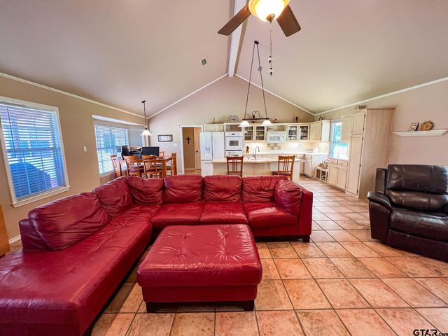 1007 NE CR 2010, Mt Vernon, TX 75457