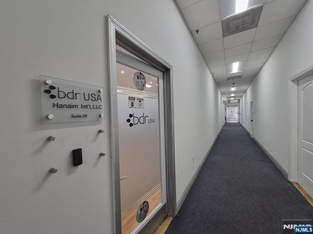 730 Grand Avenue 2B, Ridgefield, NJ 07657
