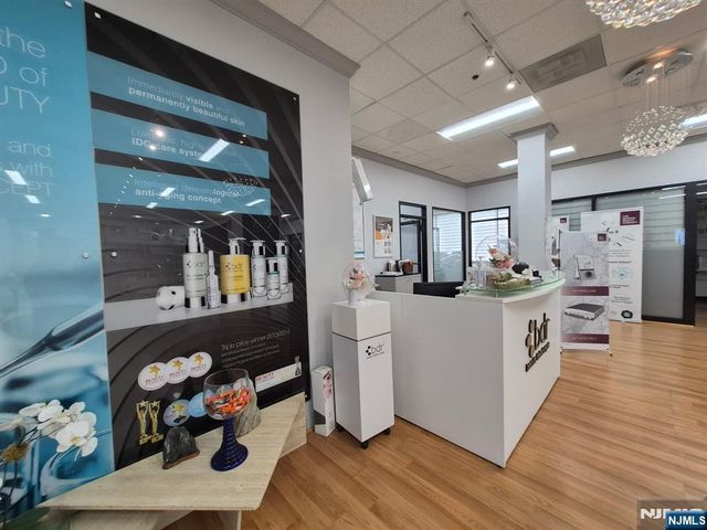 730 Grand Avenue 2B, Ridgefield, NJ 07657