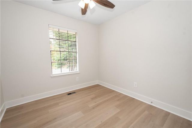 2432 Mistletoe Lane, Snellville, GA 30039