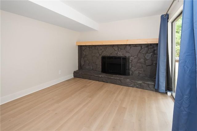 2432 Mistletoe Lane, Snellville, GA 30039