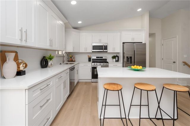 2432 Mistletoe Lane, Snellville, GA 30039