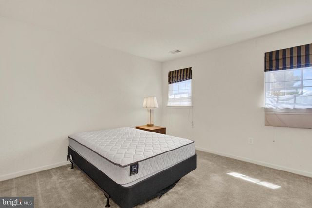 320 MAPLE DR, Hanover, PA 17331