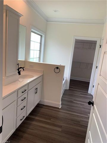 1522 Oakbluffs Drive, Colfax, NC 27235