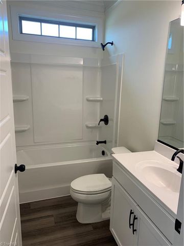 1522 Oakbluffs Drive, Colfax, NC 27235