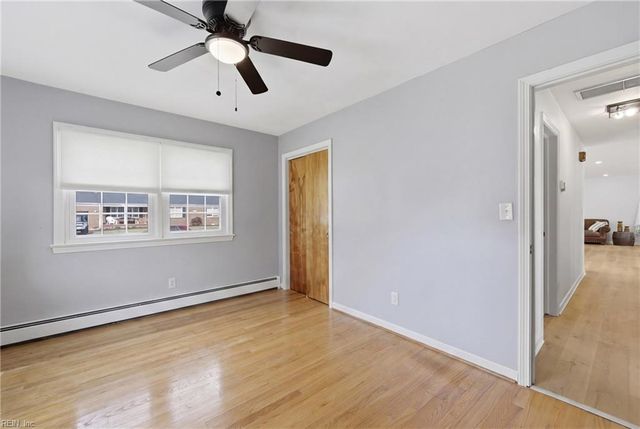 128 Convention DR, Virginia Beach, VA 23462