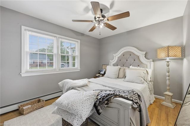 128 Convention DR, Virginia Beach, VA 23462