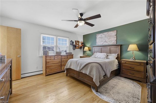 128 Convention DR, Virginia Beach, VA 23462