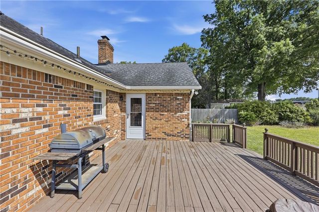 128 Convention DR, Virginia Beach, VA 23462