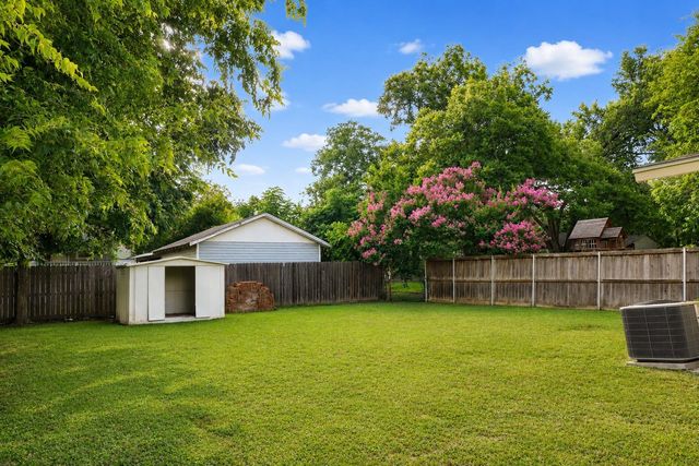 1508 S Walnut ST, Georgetown, TX 78626