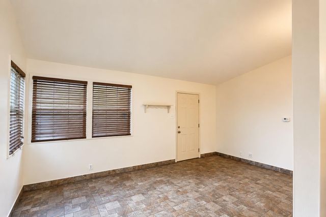 1508 S Walnut ST, Georgetown, TX 78626