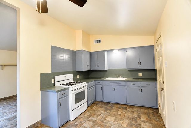 1508 S Walnut ST, Georgetown, TX 78626
