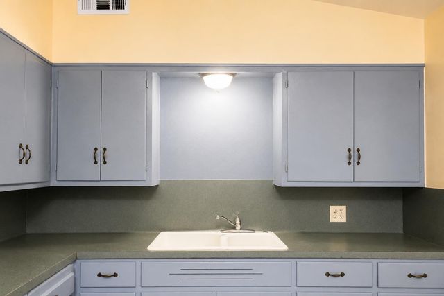 1508 S Walnut ST, Georgetown, TX 78626