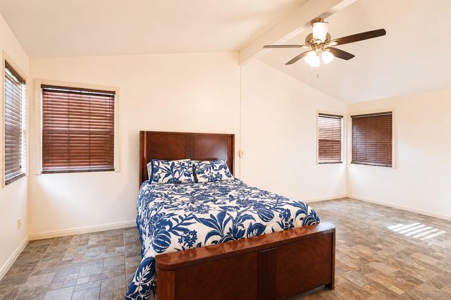 1508 S Walnut ST, Georgetown, TX 78626