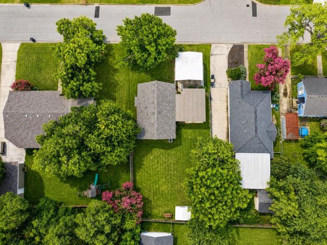 1508 S Walnut ST, Georgetown, TX 78626