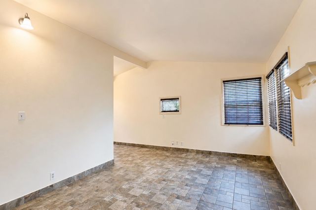 1508 S Walnut ST, Georgetown, TX 78626