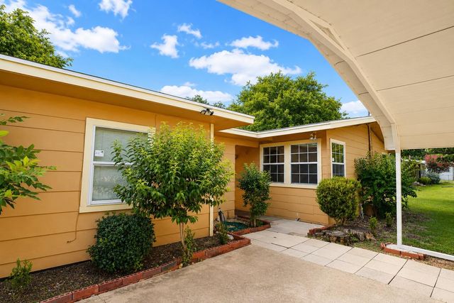 1508 S Walnut ST, Georgetown, TX 78626