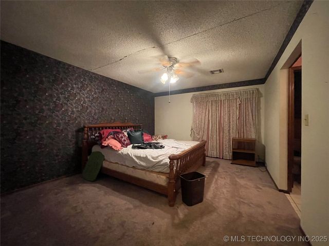 3009 Hilltop Avenue, Muskogee, OK 74403