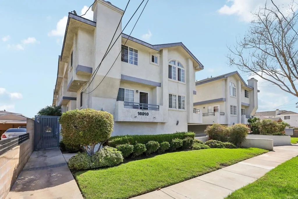 16910 S Dalton Avenue 8, Gardena, CA 90247