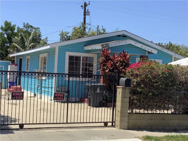 2010 Kilson, Santa Ana, CA 92707