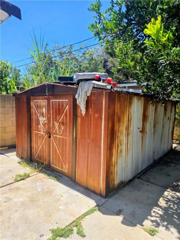 2010 Kilson, Santa Ana, CA 92707