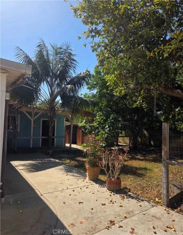 2010 Kilson, Santa Ana, CA 92707