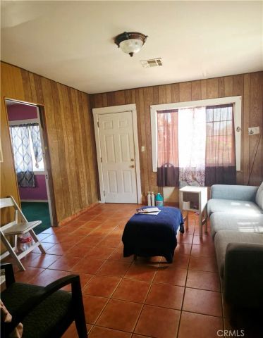 2010 Kilson, Santa Ana, CA 92707