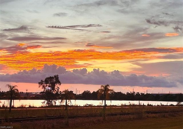 7029 Granada Lakes DR, Fort Myers, FL 33967