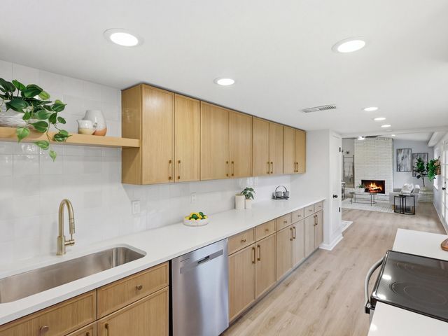 732 Pinehurst Drive, Richardson, TX 75080