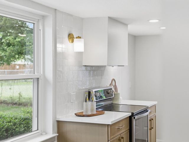 732 Pinehurst Drive, Richardson, TX 75080