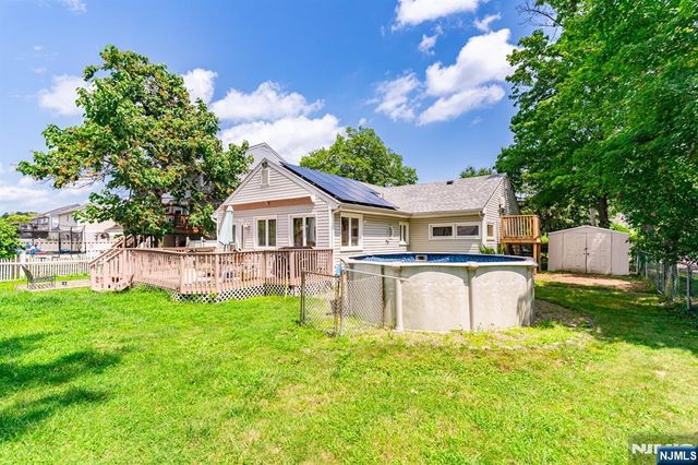 1528 Washington Avenue, Pompton Lakes, NJ 07442