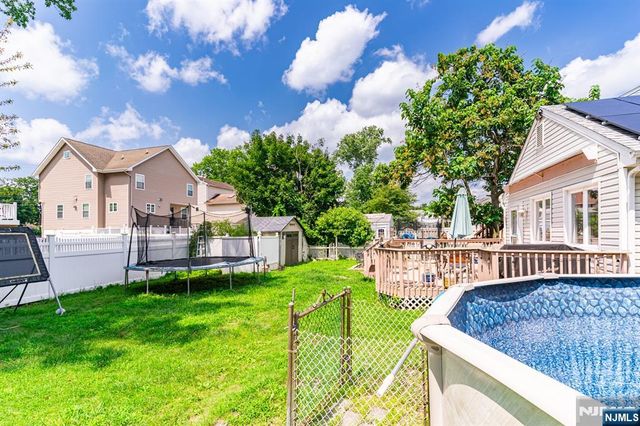 1528 Washington Avenue, Pompton Lakes, NJ 07442