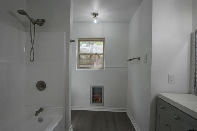 2705 Brentwood, Tyler, TX 75701