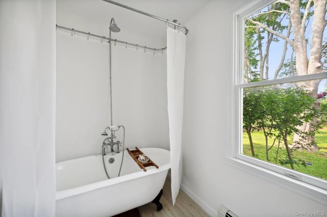 2600 Oregon Road, Mattituck, NY 11952
