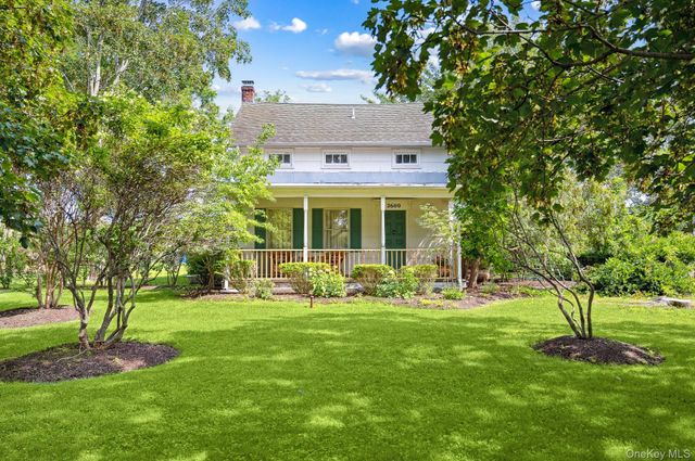 2600 Oregon Road, Mattituck, NY 11952