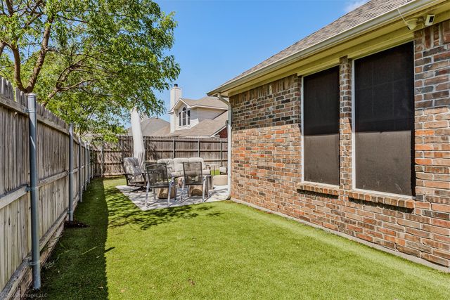 5344 Lake Mead Trail, Fort Worth, TX 76137