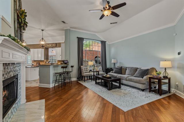 5344 Lake Mead Trail, Fort Worth, TX 76137