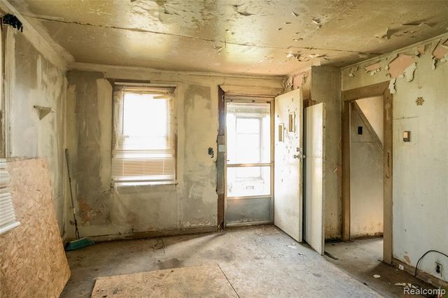 2561 Beals Street, Detroit, MI 48214