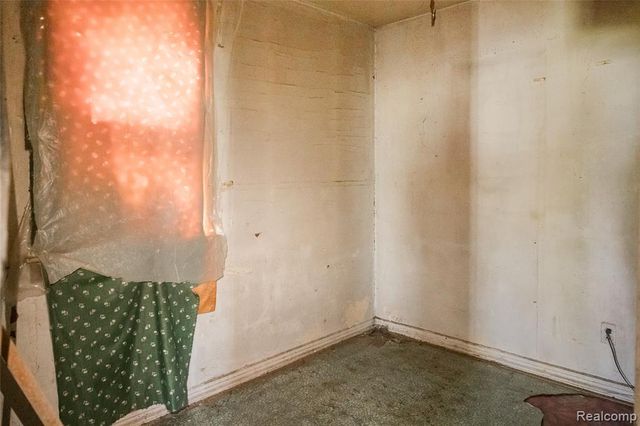2561 Beals Street, Detroit, MI 48214