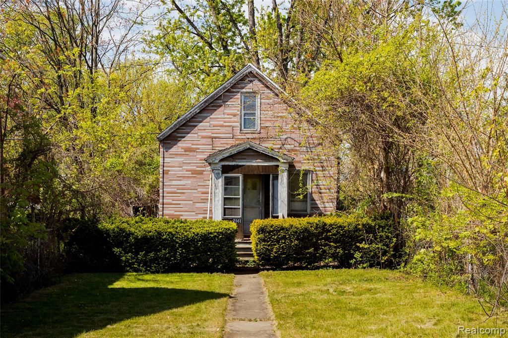 2561 Beals Street, Detroit, MI 48214