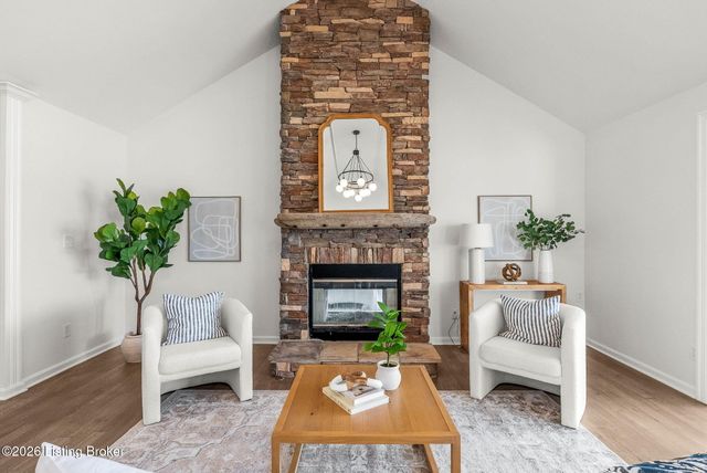 1726 Riverside Dr, Prospect, KY 40059