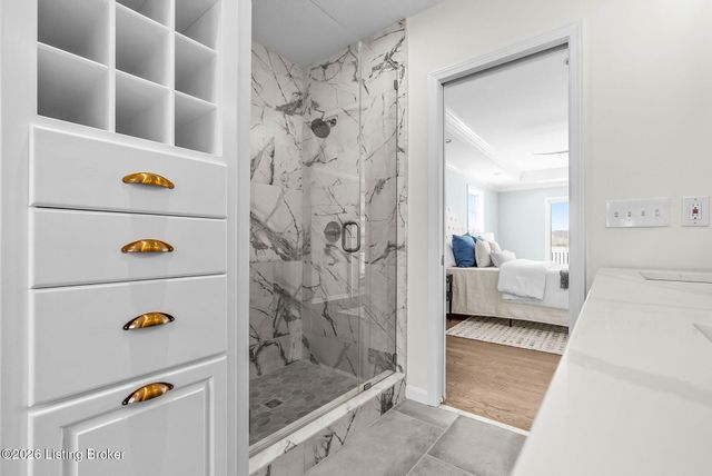 1726 Riverside Dr, Prospect, KY 40059