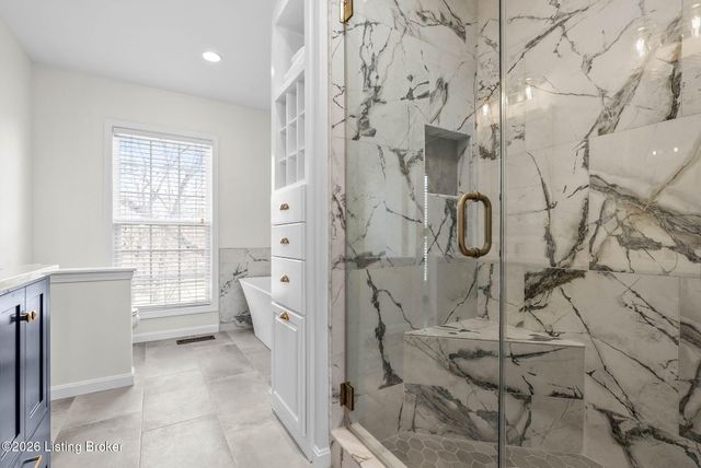 1726 Riverside Dr, Prospect, KY 40059