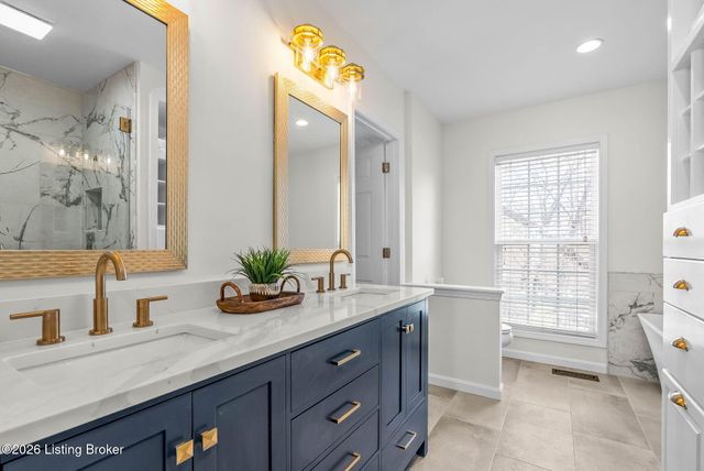 1726 Riverside Dr, Prospect, KY 40059