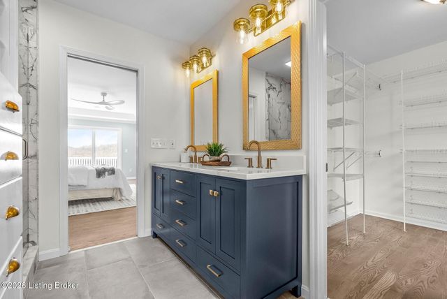 1726 Riverside Dr, Prospect, KY 40059