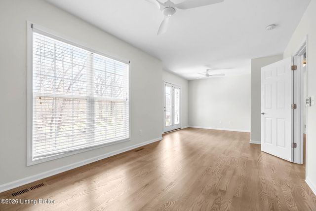 1726 Riverside Dr, Prospect, KY 40059