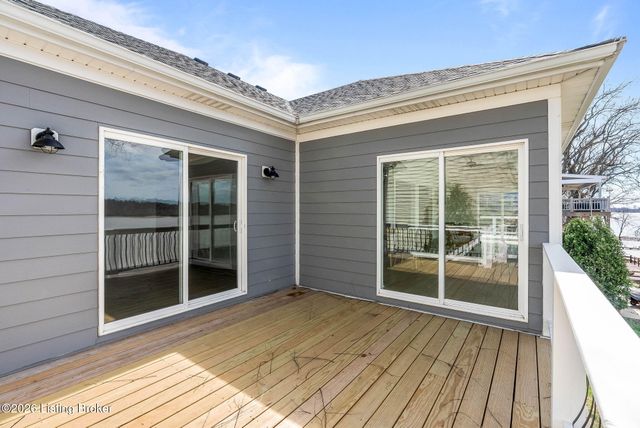 1726 Riverside Dr, Prospect, KY 40059