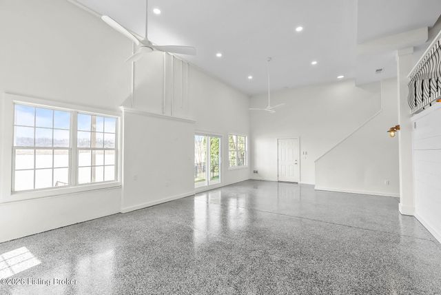 1726 Riverside Dr, Prospect, KY 40059