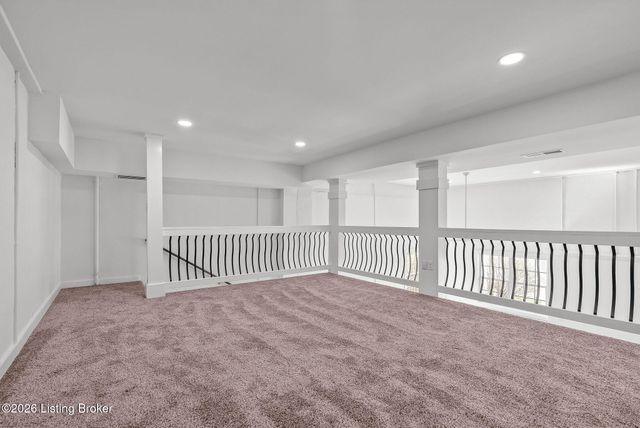 1726 Riverside Dr, Prospect, KY 40059