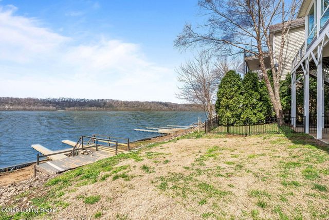 1726 Riverside Dr, Prospect, KY 40059